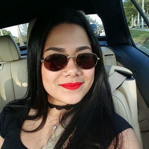 Meet your Posher, Adriana